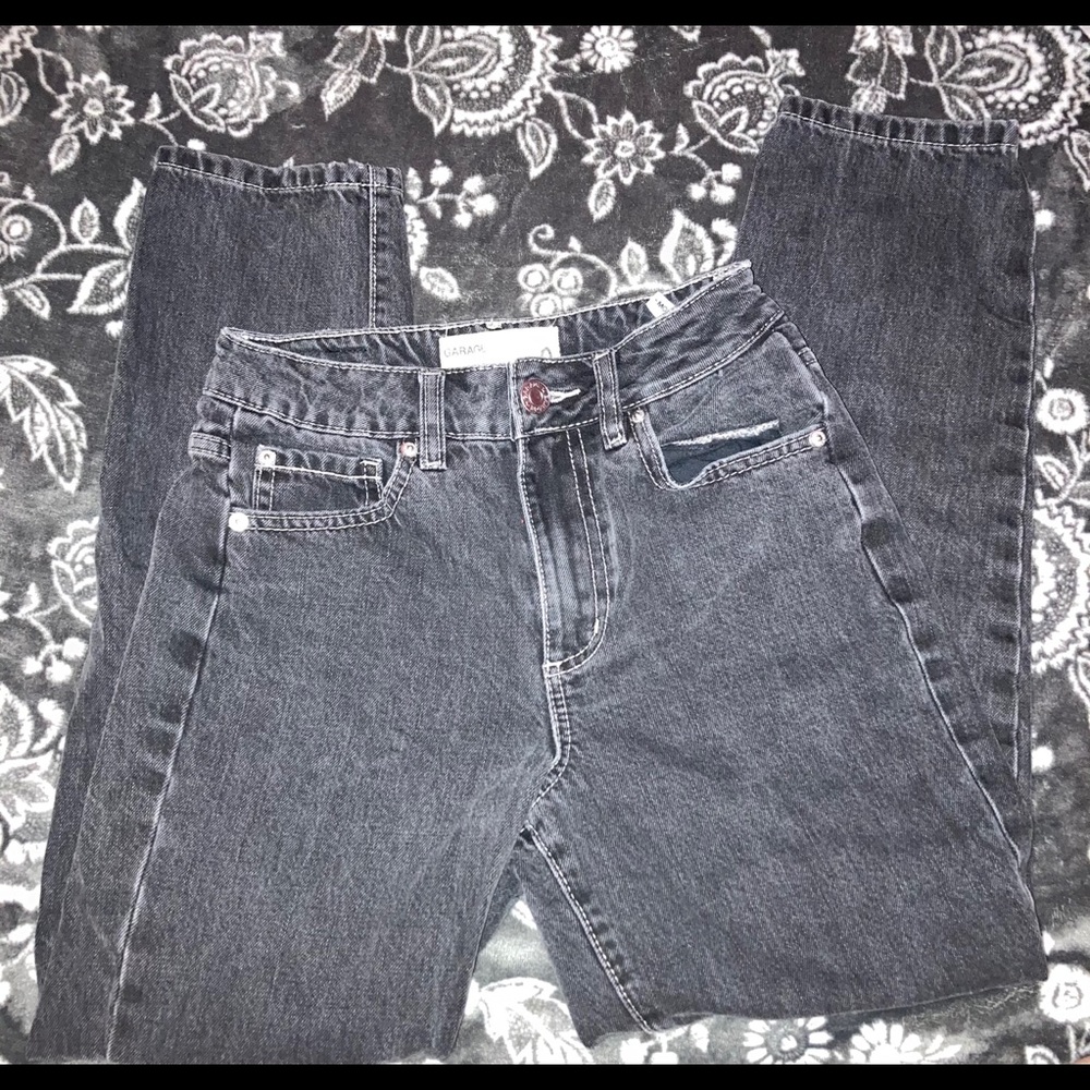 Black Mom Jeans